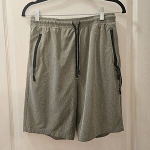 NOMAD brand men's size S Small light gray jogging gym shorts with pockets